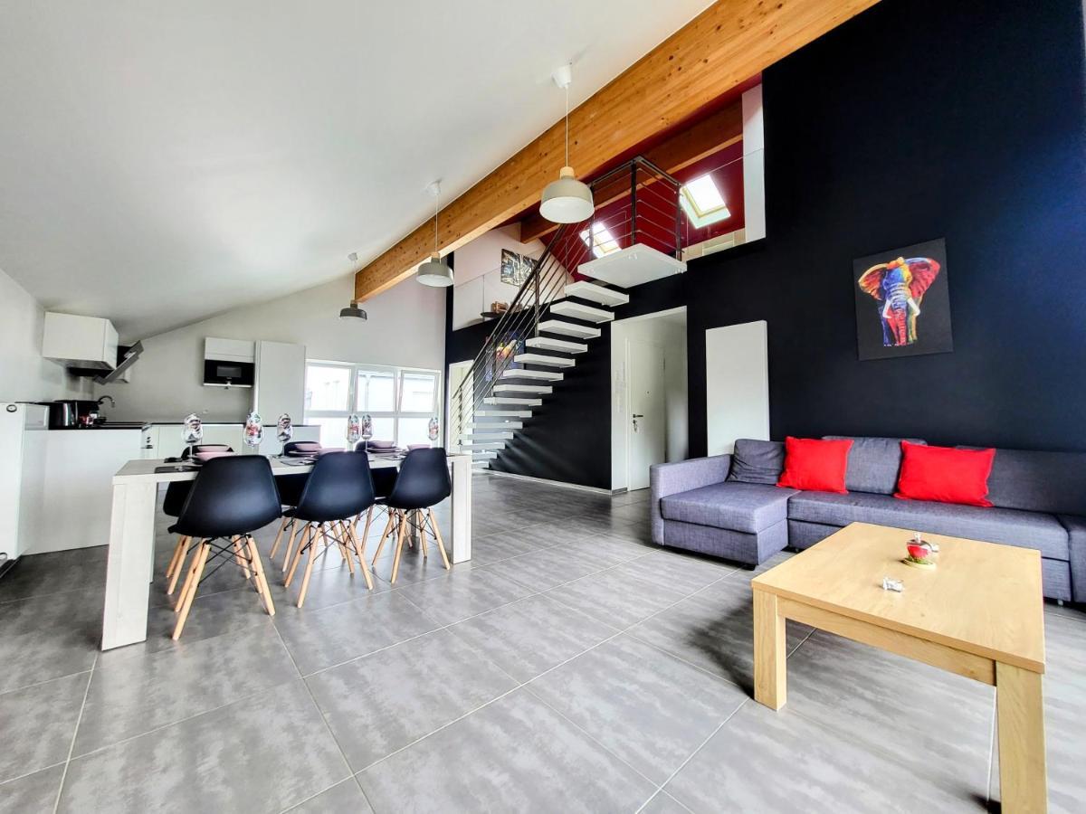 Calm And Modern Apartment Eischen Exterior photo